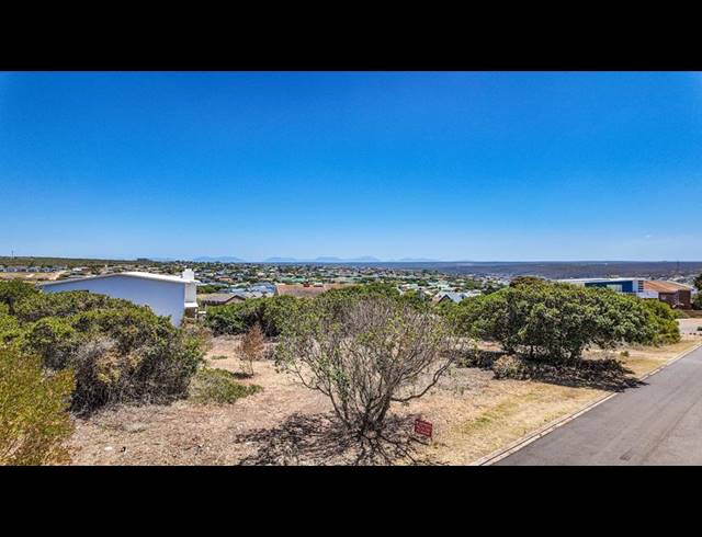 LAND FOR SALE IN STILBAAI-WES